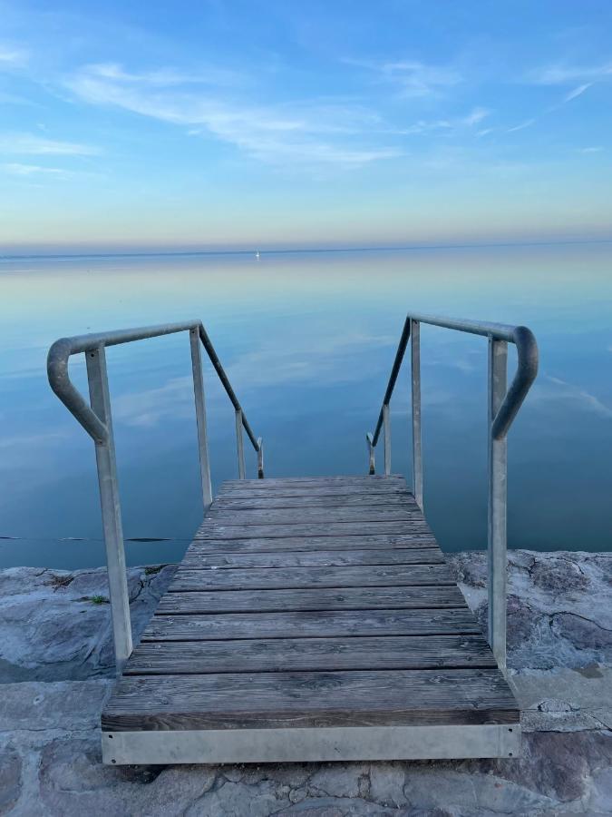 Pine-Wood Resort Balatonalmádi エクステリア 写真